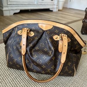 ‼️SOLD‼️Authentic Louis Vuitton Tivoli GM